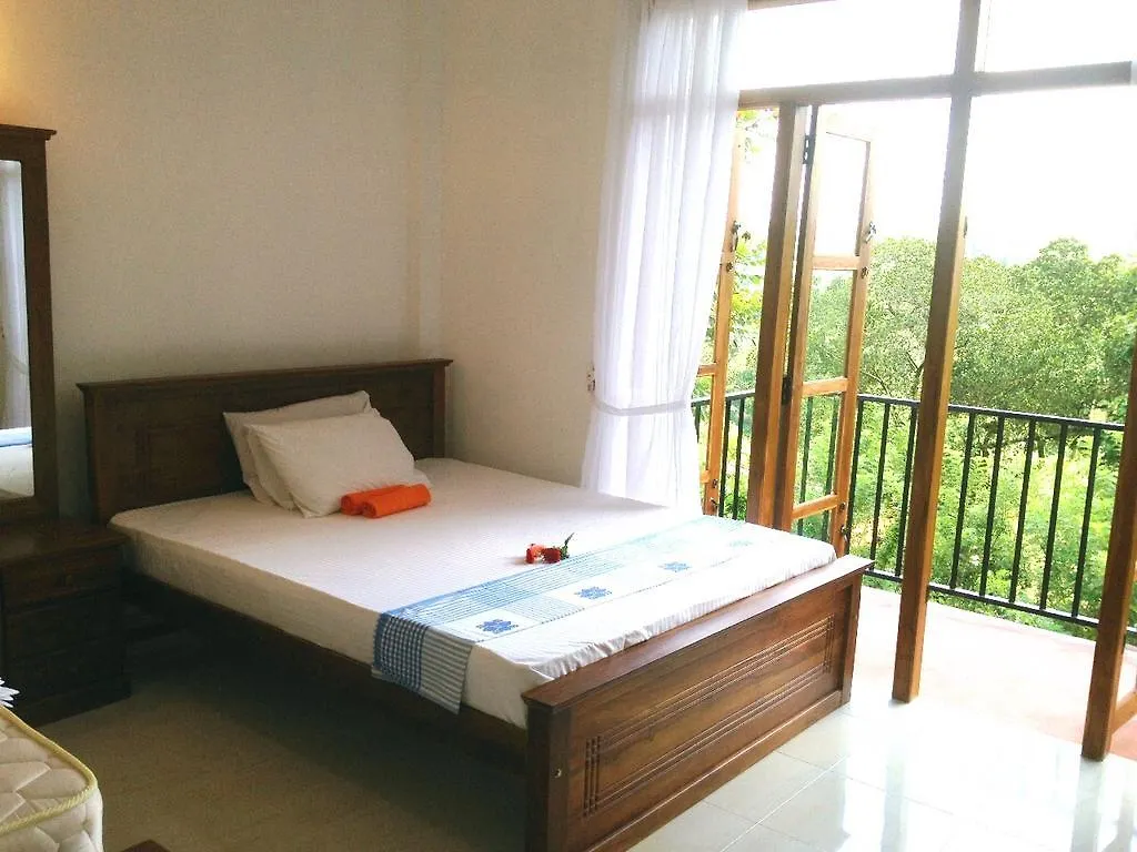 Hotel Chaya Hills Kandy 0*,